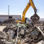 اجاره بیل مکانیکی به همراه چنگ، مگنت و پاکت